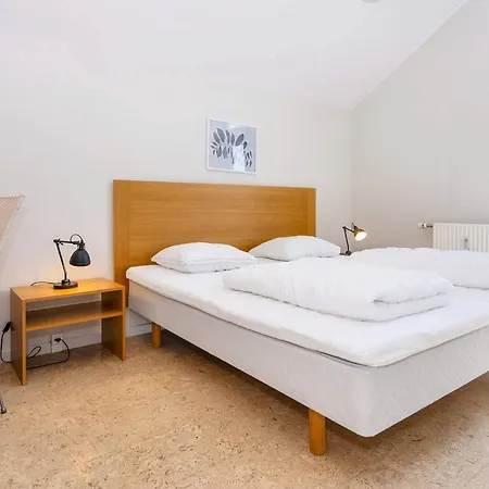 Apartment 6 Person On A In *